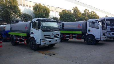 山西太原客戶(hù)再訂6臺(tái)掃路車(chē)、吸塵車(chē)、洗掃車(chē)、灑水車(chē)
