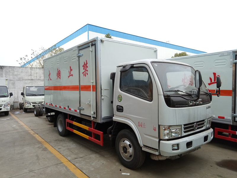 多利卡4.1米(藍(lán)牌)毒性感染性廂式車
