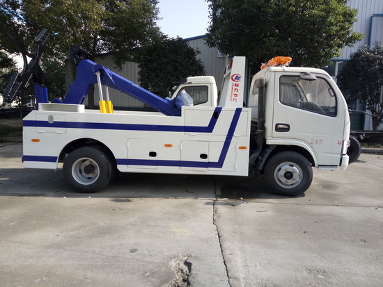 東風藍牌一拖一清障車(國五排放)