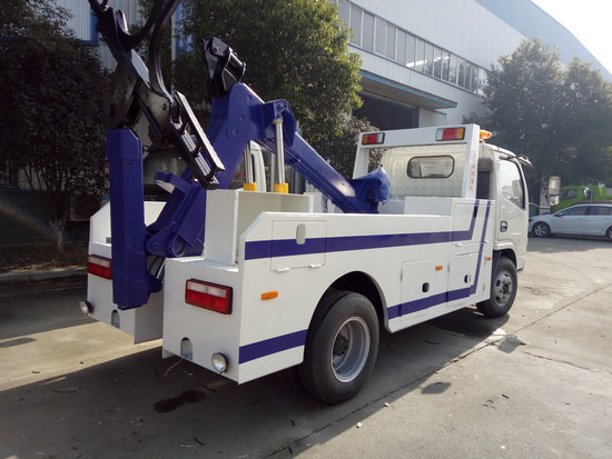 東風藍牌一拖一清障車(國五排放)